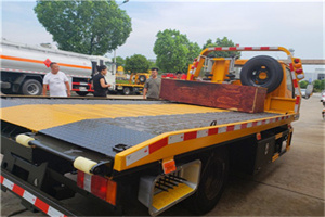 金山屯附近拖车电话号码服务